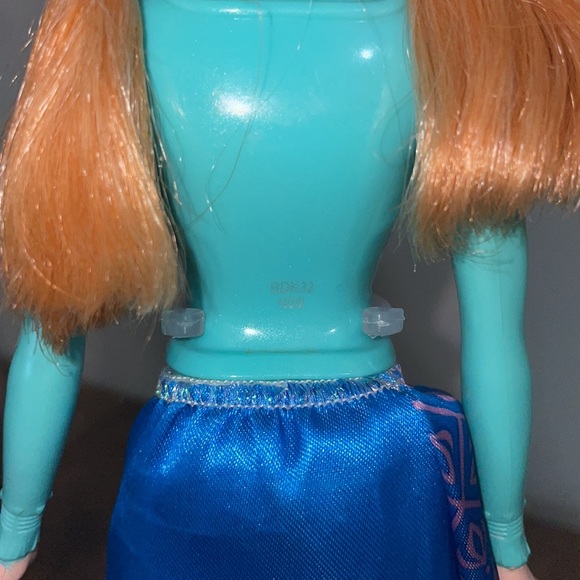 Disney Frozen, Anna- barbie - Picture 3 of 5